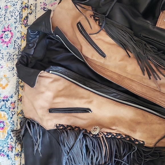 - vinatge cowgirl style fringe leather jacket - Picture 4 of 9